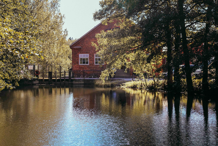 Fabrique Nikari, fabricant de meubles en bois en Finlande.